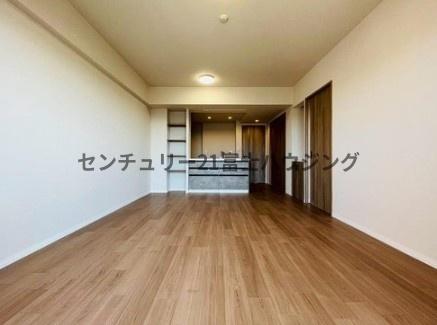 �_�ސ쌧������s�����̒��Ã}���V�����̃��r���O