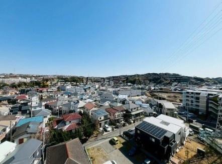 �_�ސ쌧���q�s�J�c3���ڂ̒��Ã}���V�����̏Z�˂���̒��]�ʐ^