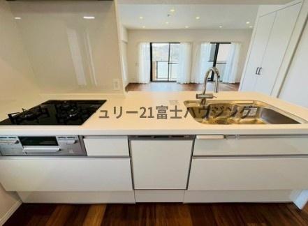 �_�ސ쌧���q�s�J�c3���ڂ̒��Ã}���V�����̃L�b�`��