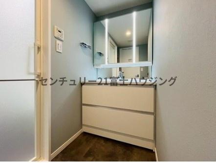 �_�ސ쌧���q�s�J�c3���ڂ̒��Ã}���V�����̐��ʑ�E���ʏ�