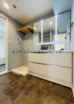 �_�ސ쌧���q�s���{�̒��Ã}���V�����̐��ʑ�E���ʏ�