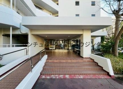 �_�ސ쌧���q�s���{�̒��Ã}���V�����̃G���g�����X