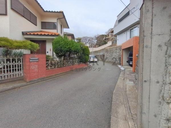 �_�ސ쌧����s�А�1���ڂ̓y�n�̑O�ʓ��H�܂ތ��n�ʐ^