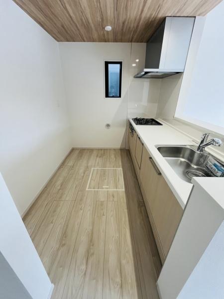 �_�ސ쌧������s���h�̐V�z��ˌ��ẴL�b�`��