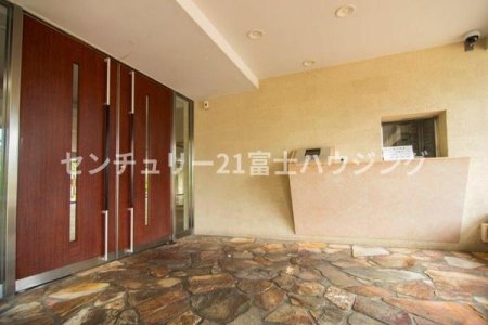 �_�ސ쌧����s�����C��2���ڂ̒��Ã}���V�����̃G���g�����X