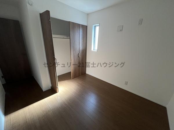 �_�ސ쌧������s�����u2���ڂ̐V�z��ˌ��Ă̎��[