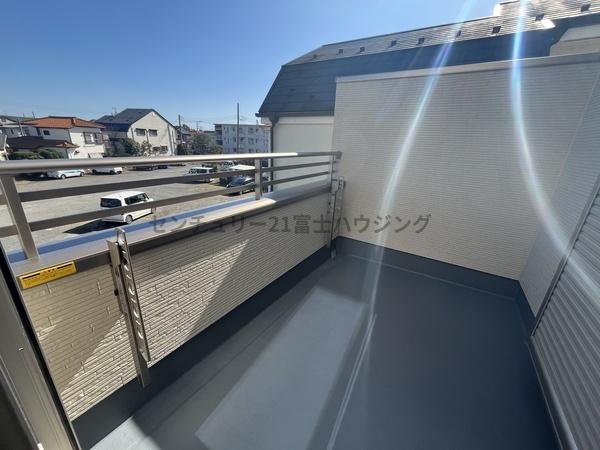 �_�ސ쌧������s�����u2���ڂ̐V�z��ˌ��Ẵo���R�j�[