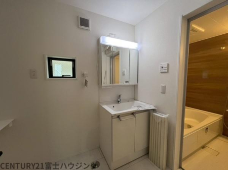 �_�ސ쌧����s�А�4���ڂ̐V�z��ˌ��Ă̐��ʑ�E���ʏ�