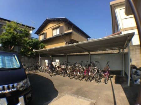 �_�ސ쌧������s���Q2���ڂ̒��Ã}���V�����̂��̑����p��