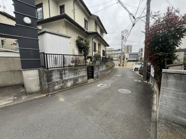 �_�ސ쌧����s�H��2���ڂ̓y�n�̑O�ʓ��H�܂ތ��n�ʐ^