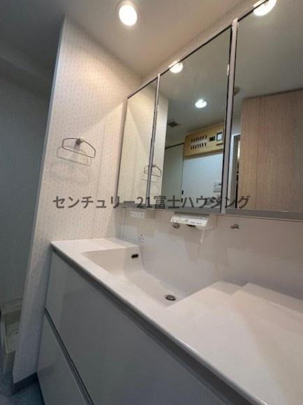 �_�ސ쌧����s�����C��2���ڂ̒��Ã}���V�����̐��ʑ�E���ʏ�