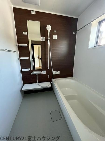 �_�ސ쌧����s�А��R1���ڂ̐V�z��ˌ��Ă̗���