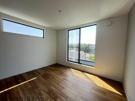 �_�ސ쌧����s�А��R1���ڂ̐V�z��ˌ��Ă̗m��