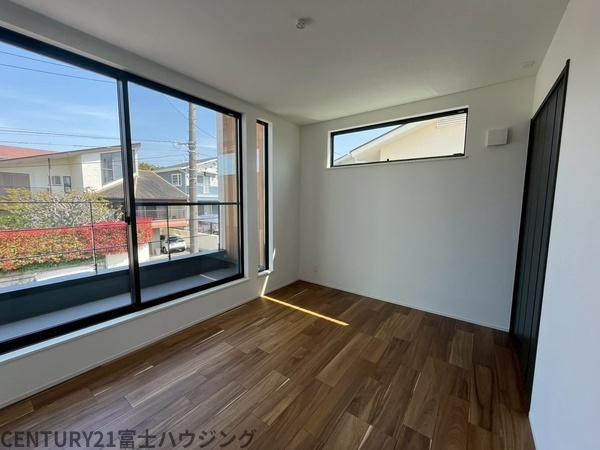 �_�ސ쌧����s�А��R1���ڂ̐V�z��ˌ��Ă̗m��