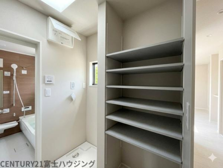 �_�ސ쌧����s�А��R1���ڂ̐V�z��ˌ��Ă̐��ʑ�E���ʏ�