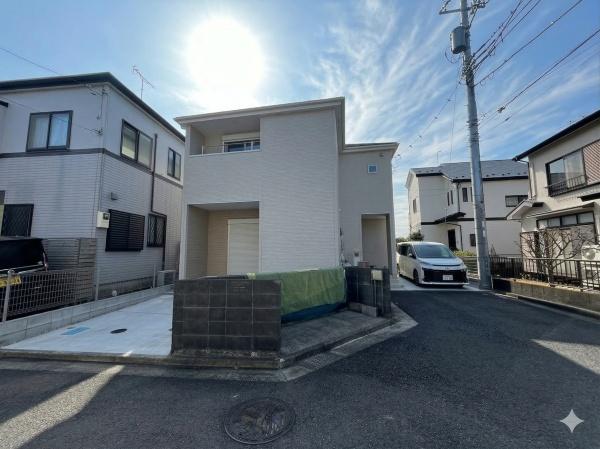 �_�ސ쌧������s����5���ڂ̒��È�ˌ��Ă̑O�ʓ��H�܂ތ��n�ʐ^