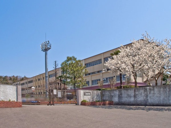 �_�ސ쌧������s����5���ڂ̒��È�ˌ��Ă̎��ӊ�