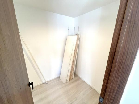 �_�ސ쌧������s�����u1���ڂ̐V�z��ˌ��Ă̎��[