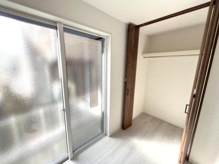 �_�ސ쌧������s�����u1���ڂ̐V�z��ˌ��Ă̎��[