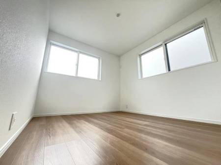 �_�ސ쌧������s�����u1���ڂ̐V�z��ˌ��Ă̗m��