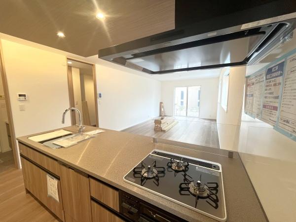 �_�ސ쌧������s�����u1���ڂ̐V�z��ˌ��ẴL�b�`��