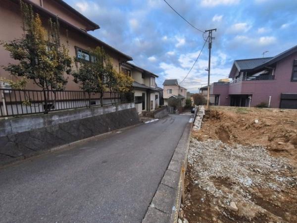 �_�ސ쌧����s�А�1���ڂ̓y�n�̑O�ʓ��H�܂ތ��n�ʐ^