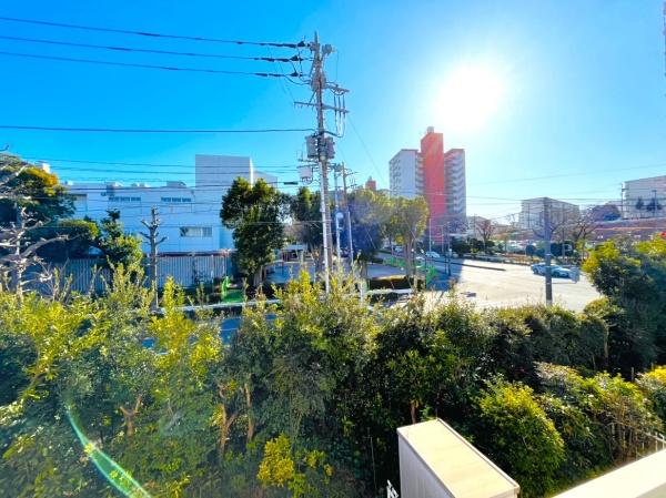 �_�ސ쌧����s���̒��Ã}���V�����̏Z�˂���̒��]�ʐ^