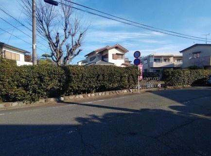 �_�ސ쌧����s�{����2���ڂ̓y�n�̑O�ʓ��H�܂ތ��n�ʐ^