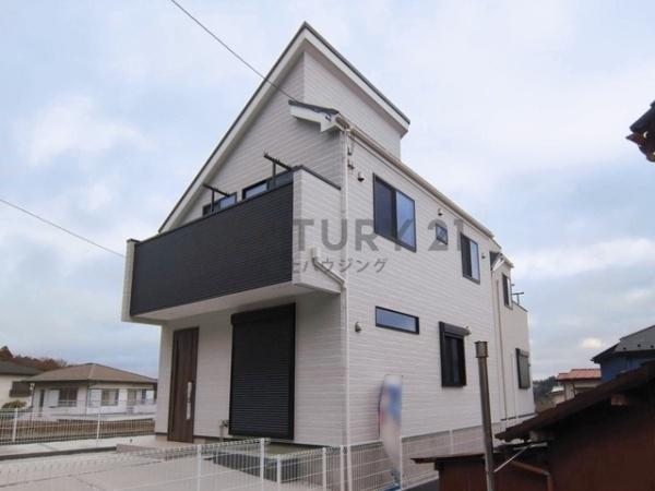 �_�ސ쌧����s����1���ڂ̐V�z��ˌ��Ă̑O�ʓ��H�܂ތ��n�ʐ^