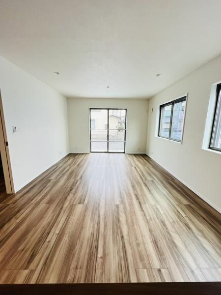 �_�ސ쌧������s�Ï��̐V�z��ˌ��Ẵ��r���O