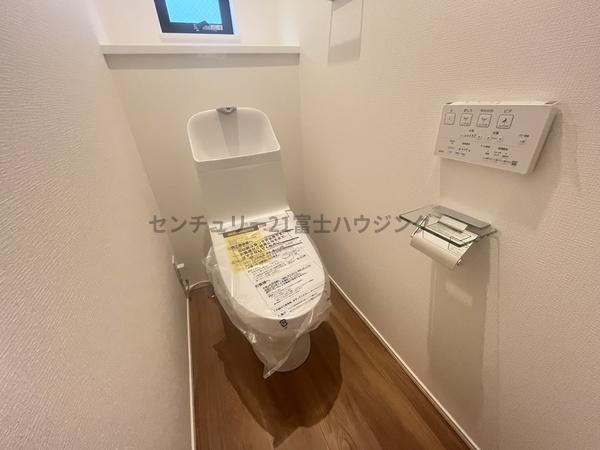 �_�ސ쌧������s����1���ڂ̐V�z��ˌ��Ẵg�C��