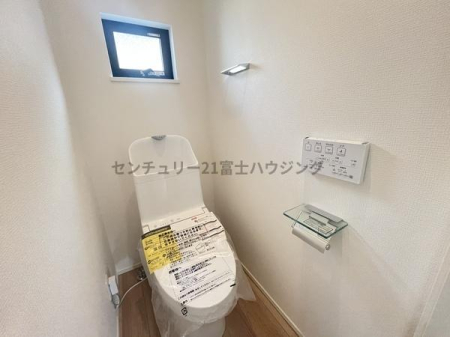 �_�ސ쌧������s����1���ڂ̐V�z��ˌ��Ẵg�C��