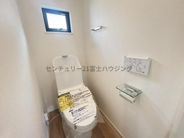 �_�ސ쌧������s����1���ڂ̐V�z��ˌ��Ẵg�C��