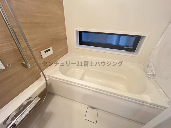 �_�ސ쌧������s����1���ڂ̐V�z��ˌ��Ă̗���