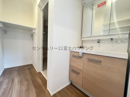 �_�ސ쌧������s����1���ڂ̐V�z��ˌ��Ă̐��ʑ�E���ʏ�