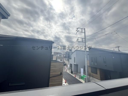 �_�ސ쌧������s����1���ڂ̐V�z��ˌ��Ă̏Z�˂���̒��]�ʐ^