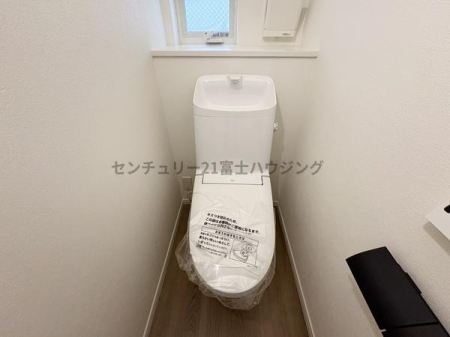 �_�ސ쌧������s���C�ݓ�4���ڂ̐V�z��ˌ��Ẵg�C��