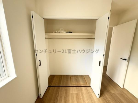 �_�ސ쌧������s���C�ݓ�4���ڂ̐V�z��ˌ��Ă̎��[