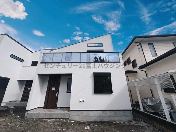 �_�ސ쌧������s���C�ݓ�4���ڂ̐V�z��ˌ��Ă̌��n�O�ώʐ^