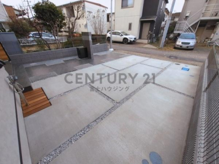 �_�ސ쌧����s�����C��7���ڂ̐V�z��ˌ��Ă̒��ԏ�