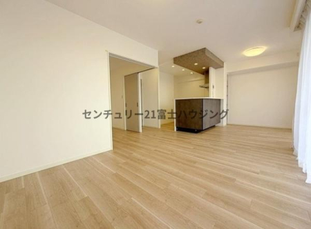 �_�ސ쌧����s�P�s��2���ڂ̒��Ã}���V�����̃��r���O