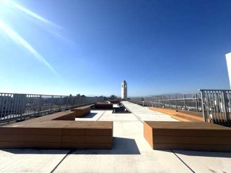 �_�ސ쌧����s�ғ����C��2���ڂ̒��Ã}���V�����̏Z�˂���̒��]�ʐ^