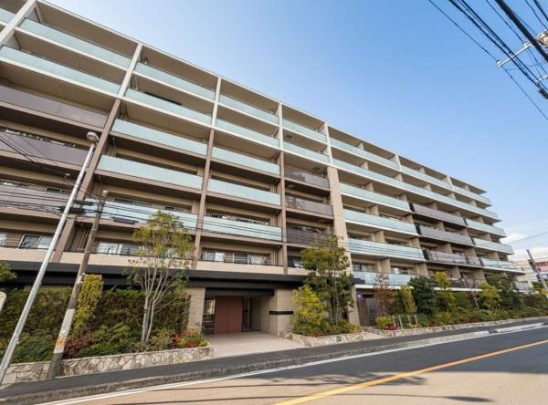 �_�ސ쌧������s�߂���̒��Ã}���V�����̌��n�O�ώʐ^