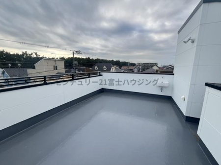 �_�ސ쌧������s���C�ݓ�3���ڂ̐V�z��ˌ��Ẵo���R�j�[