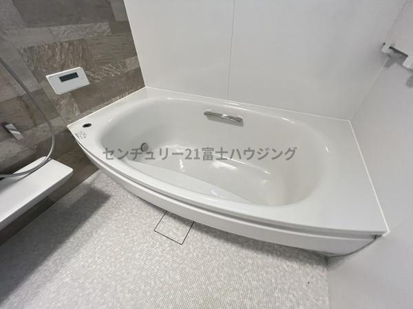 �_�ސ쌧������s���C�ݓ�3���ڂ̐V�z��ˌ��Ă̗���