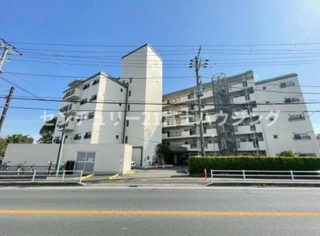 �_�ސ쌧����s�H��3���ڂ̒��Ã}���V�����̌��n�O�ώʐ^