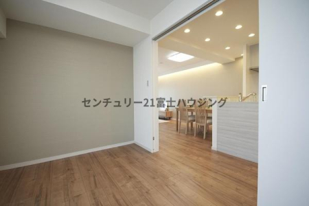 �_�ސ쌧����s�H��3���ڂ̒��Ã}���V�����̗m��