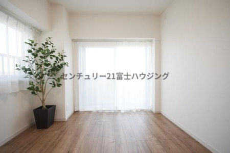 �_�ސ쌧����s�H��3���ڂ̒��Ã}���V�����̗m��