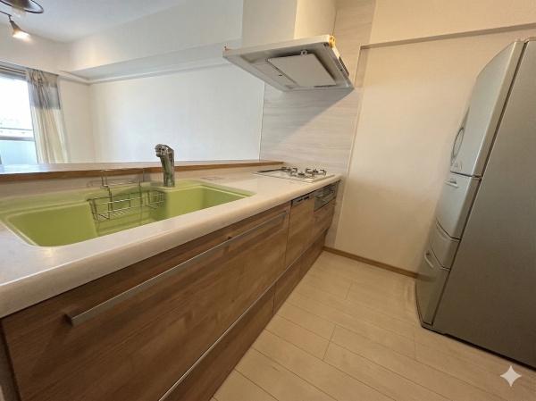 �_�ސ쌧��a�s���ߊԂ̒��Ã}���V�����̃L�b�`��