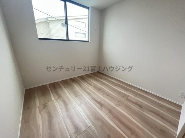 �_�ސ쌧������s���C�ݓ�3���ڂ̐V�z��ˌ��Ẵ��r���O�ȊO�̋���